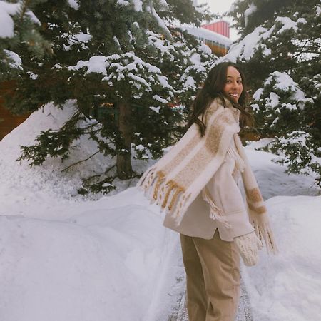 Post Hotel & Spa Lake Louise Exterior foto