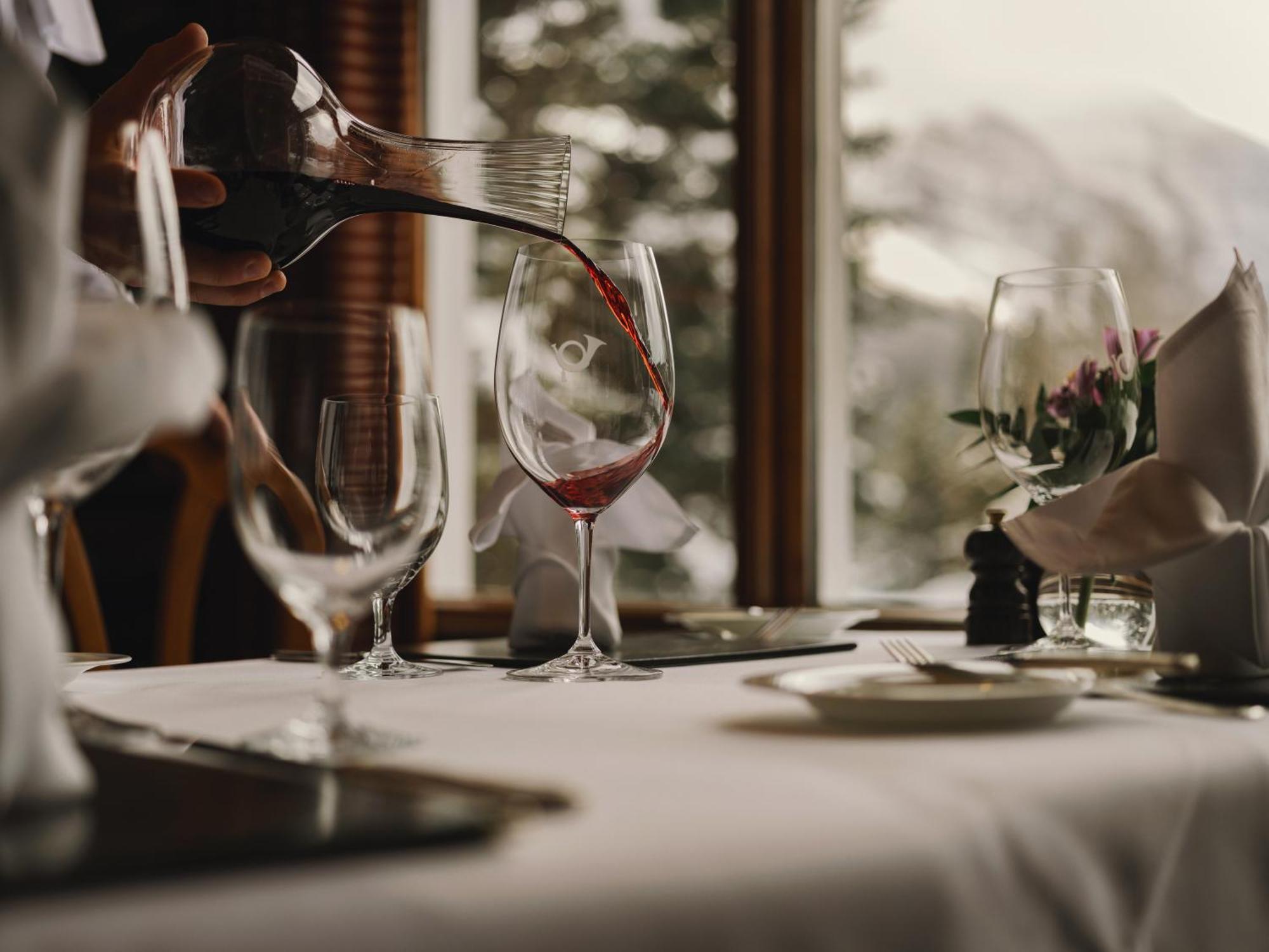 Post Hotel & Spa Lake Louise Exterior foto